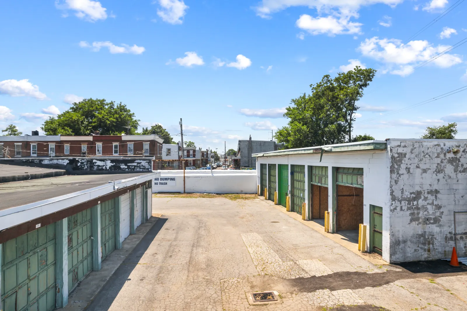 2030 Cemetery Ave today, photo 5