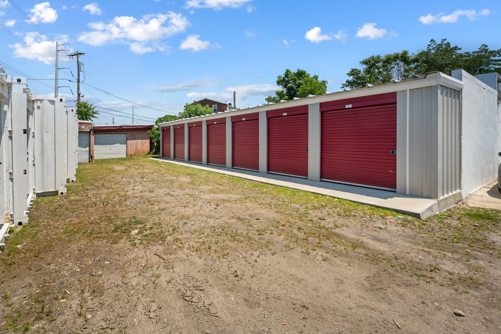 2030 Cemetery Ave today, photo 6
